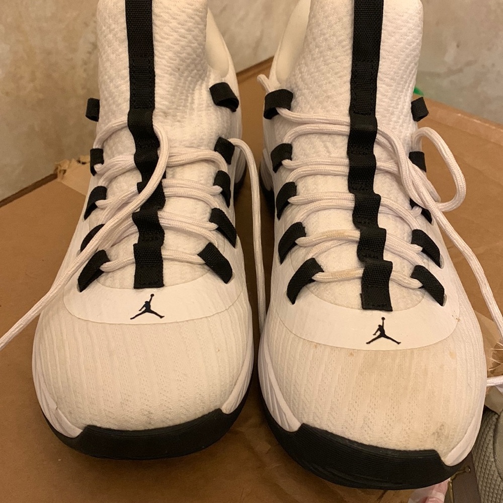 Nike Air Jordan Low Top